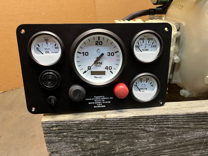 Universal 5424 Marine Diesel Engine