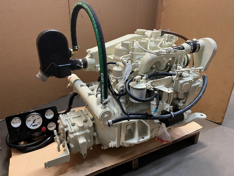 Universal Kubota 5424 Marine Diesel Engine Package
