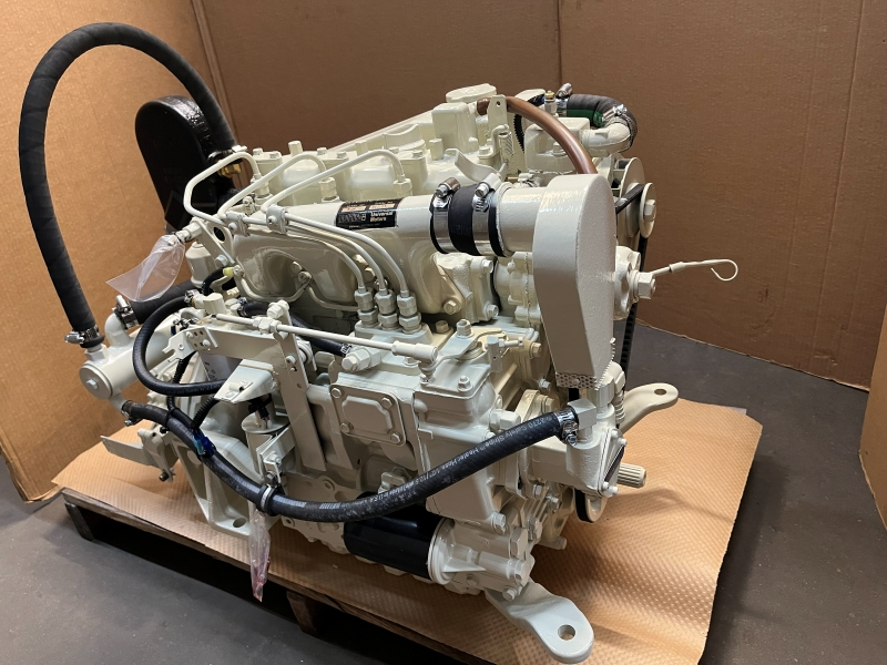 Universal Kubota 5424 Marine Diesel Engine Package